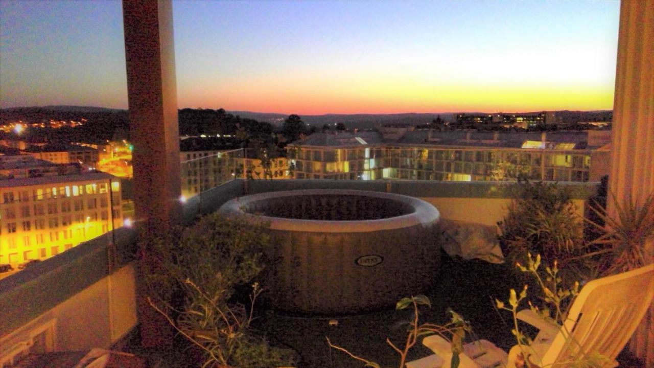Preciosa Habitacion Doble En Atico Con Terraza Apartment ซานติอาโก เด กอมโปสเตลา ภายนอก รูปภาพ